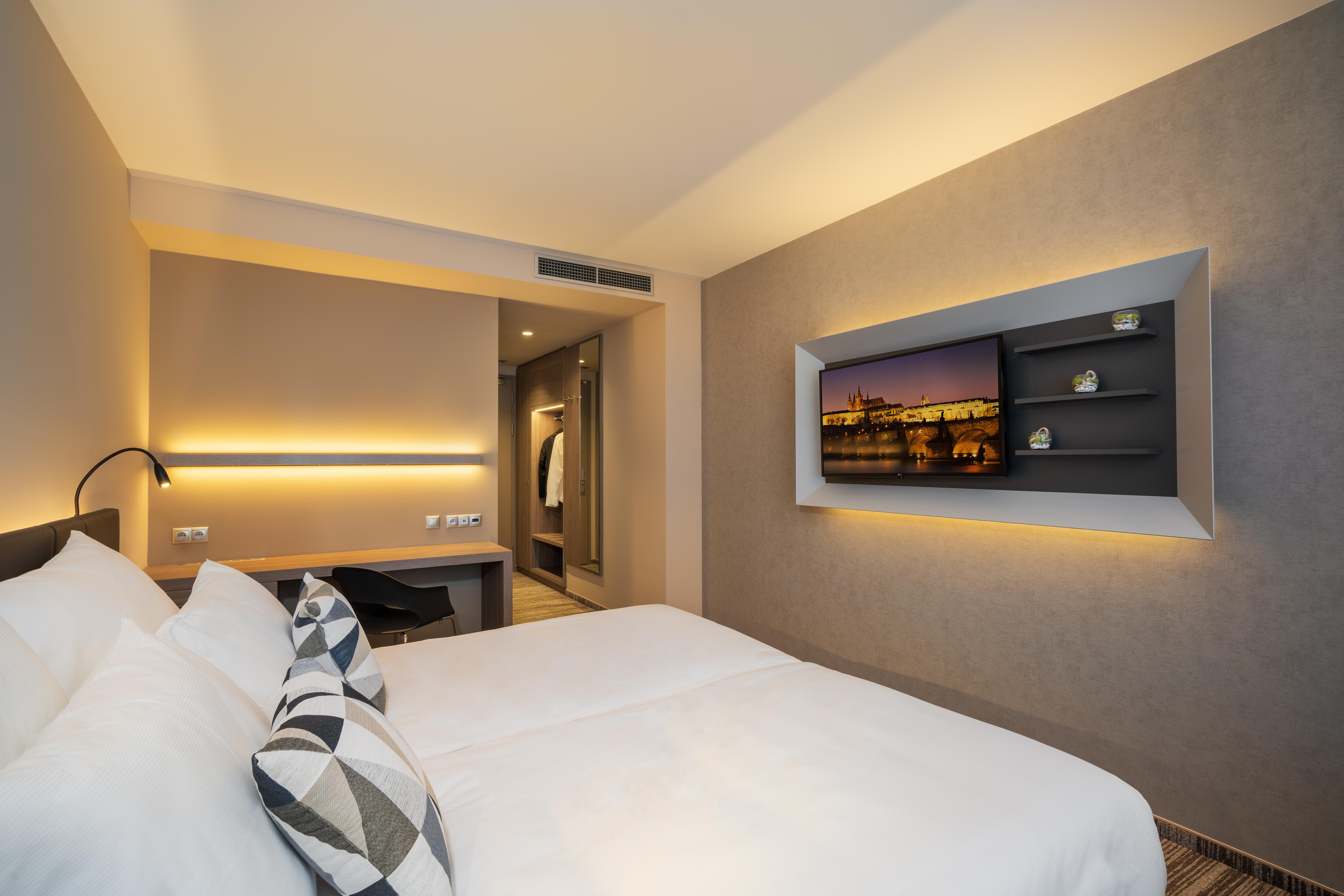 Hotel Cube ปราก ภายนอก รูปภาพ