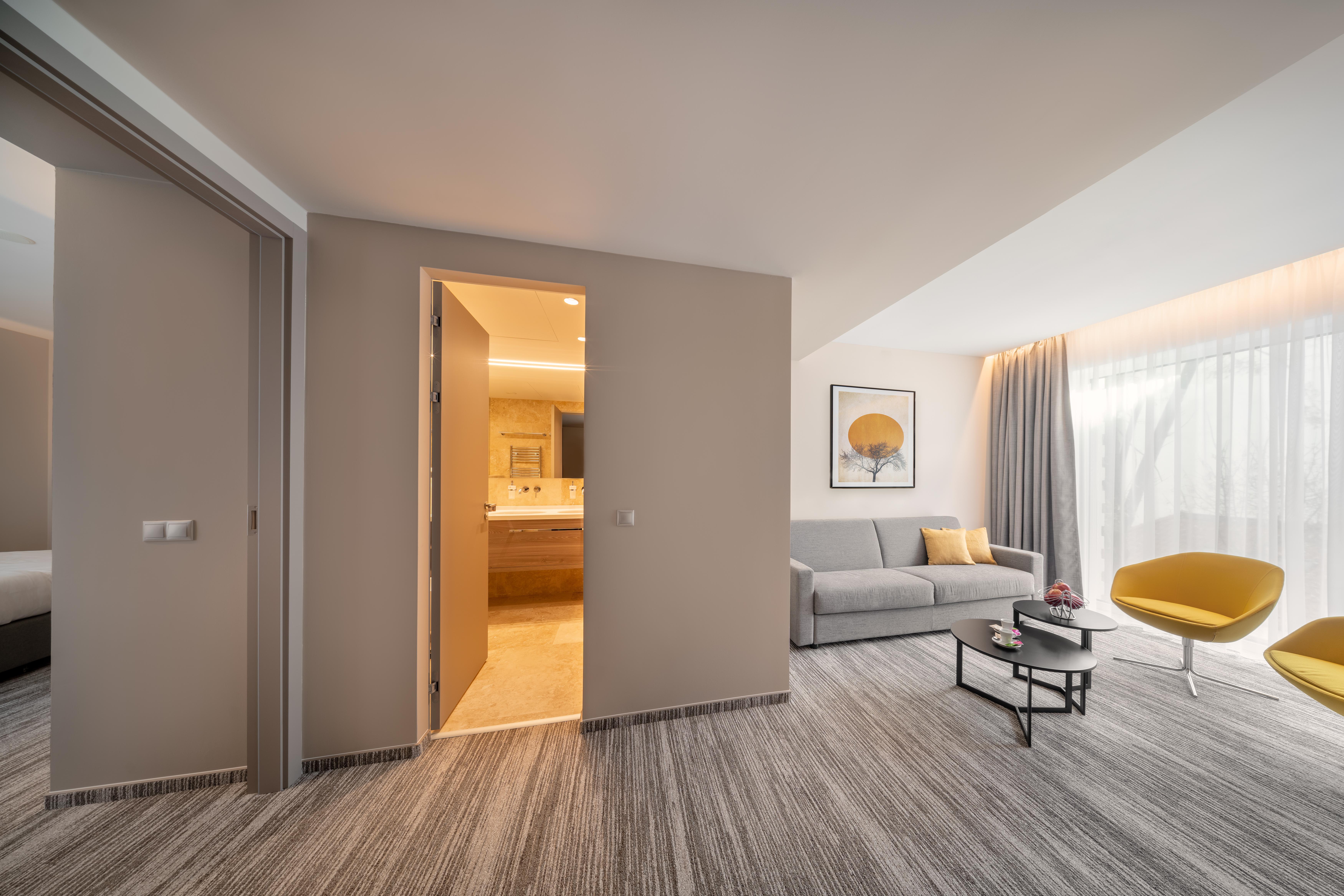 Hotel Cube ปราก ภายนอก รูปภาพ